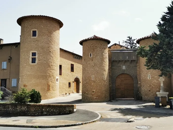 Tours de Lissieu