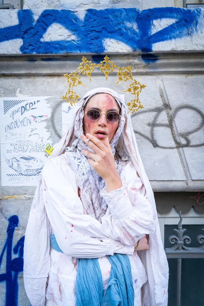 "La Madone des Égouts" Laure Rossi / Compagnie Esope