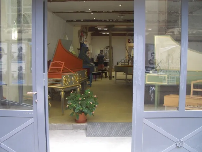 Visite d'atelier de facture de clavecins