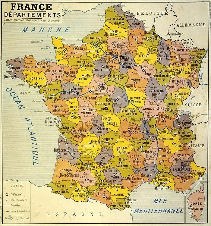 Visite libre de la Classe-musée de la Plaine (Lyon 8ème), avec une exposition "La Géographie en images".