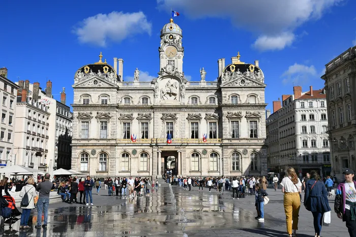 Visite libre des salons de l'Hôtel de Ville