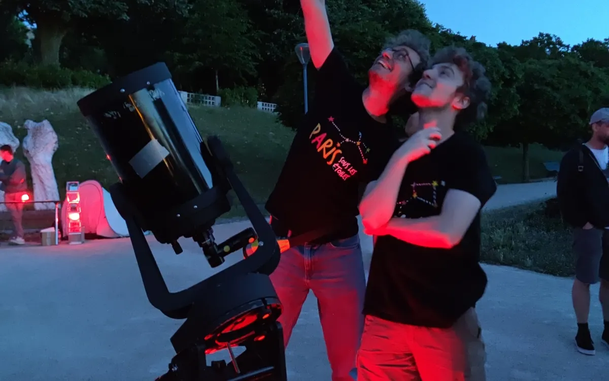 Soirée d'observation du ciel au parc de la Butte du chapeau rouge