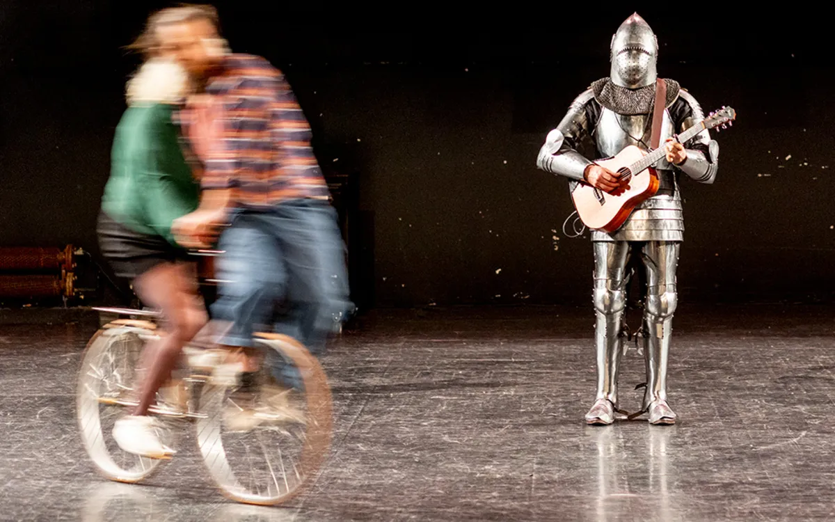 La vie de ma mère, un spectacle de cirque où tout peut arriver au Théâtre Silvia Monfort